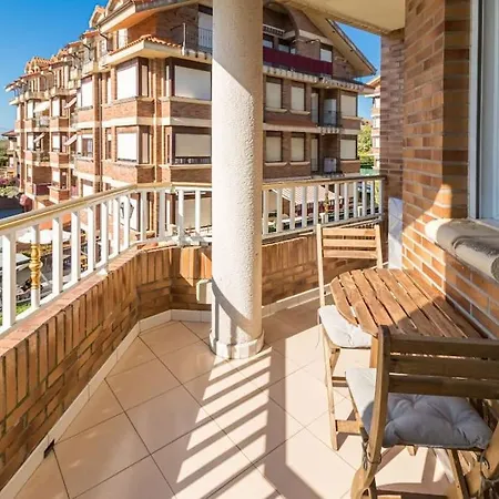 Piso Noja Con Piscina Y Garaje Appartement Buitenkant foto