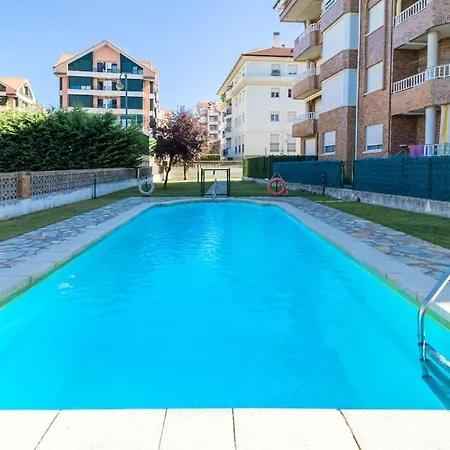 Piso Noja Con Piscina Y Garaje Appartement Buitenkant foto